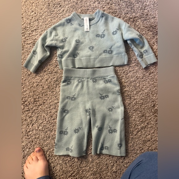 Spring Sweater Mommy & Me Set - Picture 2 of 4